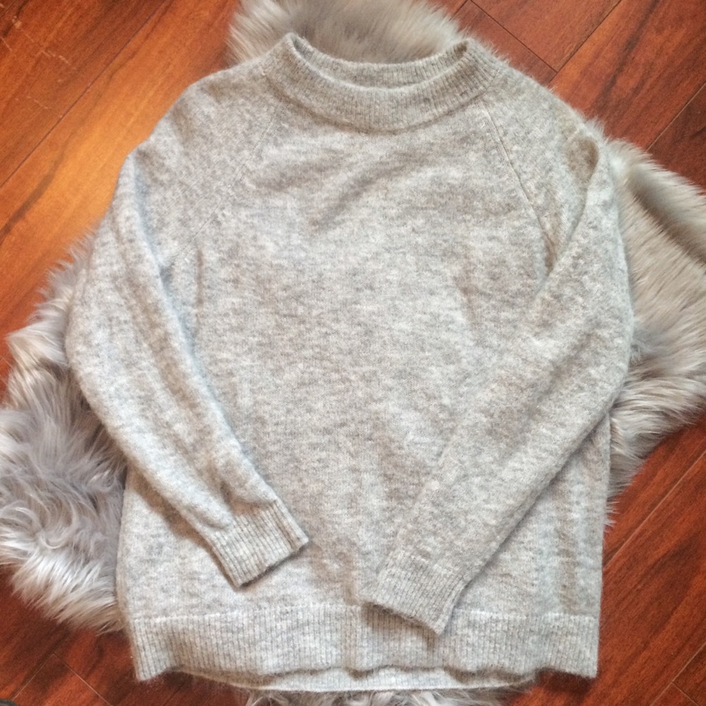 H&M Gray Sweater